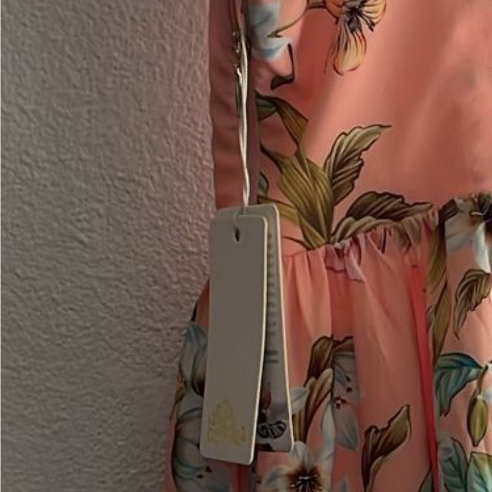 Agua Bendita Peach Floral Mini Dress, Size S-
Made in Colombia - Picture 9 of 13